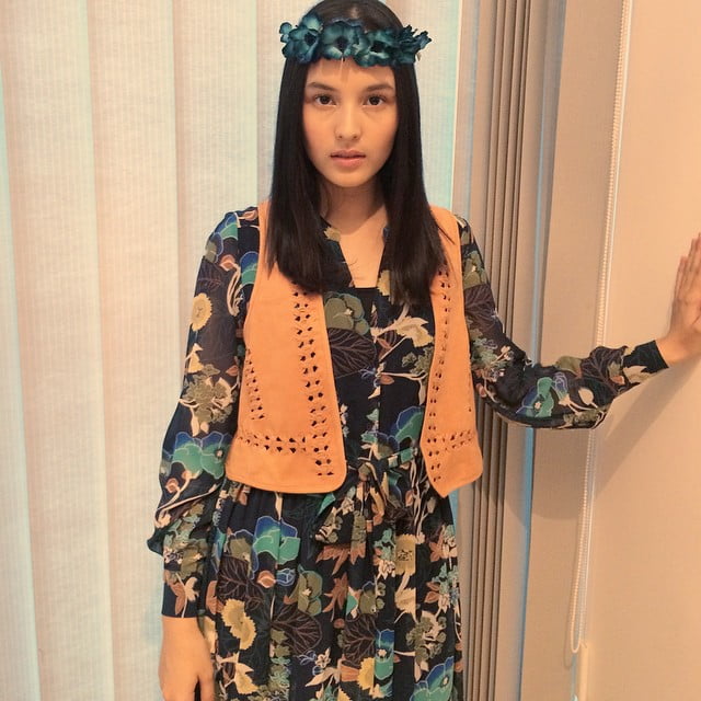 10 OOTD Fashionable Ala Chelsea Islan, Cocok untuk Outfit Keren Harian Kamu