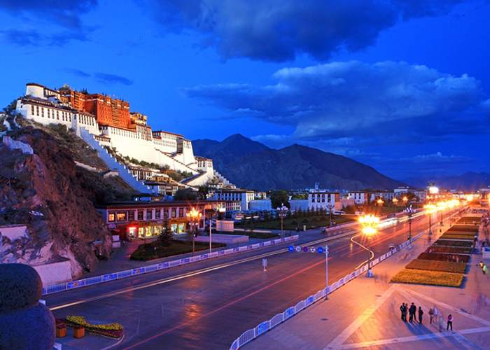 Potala Palace di Tibet, Istana Tertinggi di Dunia dengan 1000 Ruangan di Dalamnya