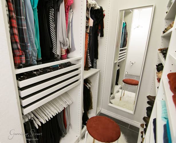 10 Desain Walk In Closet untuk Tempat Outfit dan Aksesoris Brandedmu