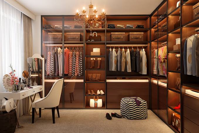 10 Desain Walk In Closet untuk Tempat Outfit dan Aksesoris Brandedmu