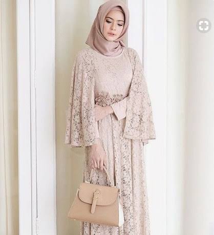 Featured image of post Model Ujung Lengan Baju Gamis Brokat Baju gamis memang menjadi salah satu model baju muslim dan muslimah yang diminati baik ketika hari biasa dan terlebih saat lebaran nanti