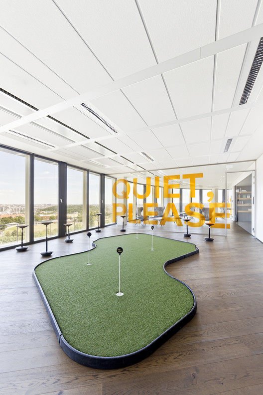 Ada Lapangan Golf Indoor, 10 Potret Kantor Avast di Praha