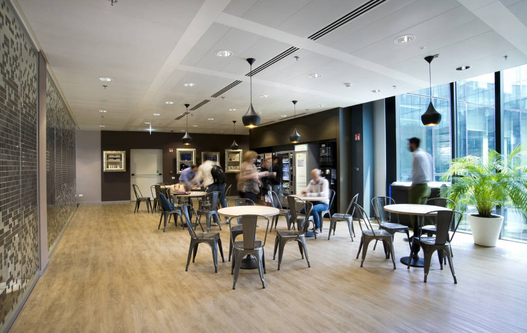 Ada Restoran VIP Bak Bintang 5 Berikut 10 Potret Kantor Nestle di Milan