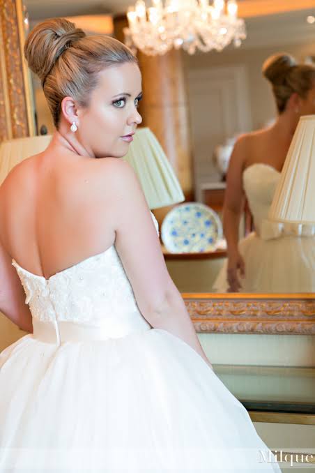 Cantik, 10 Gaya Rambut Inspirasional yang Cocok untuk Pernikahan Agar Terlihat Elegan