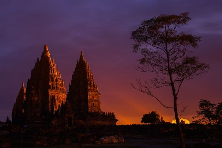 Legenda Roro Jonggrang, Kisah di Balik Pembangunan Candi Prambanan