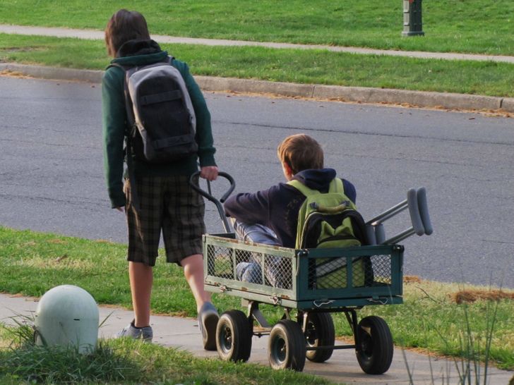 Inspiratif, 10 Potret Tingkah Laku Anak Kecil yang Bikin Terharu