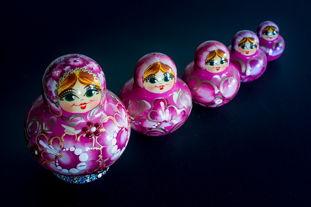 Sejarah Matryoshka, Boneka Kayu dari Rusia dengan Filosofi Mendalam