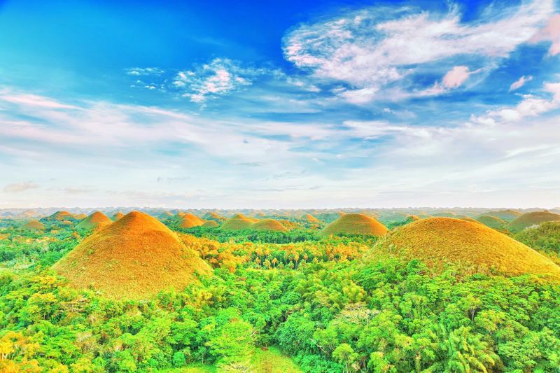 Chocolate Hills Filipina, Perbukitan Berbentuk Unik dengan Cerita Legenda Raksasa 