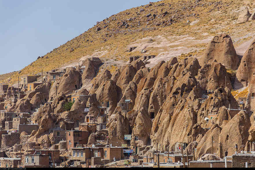 Dikenal Negara Perang, 10 Potret Indah Tempat Wisata di Negara Iran