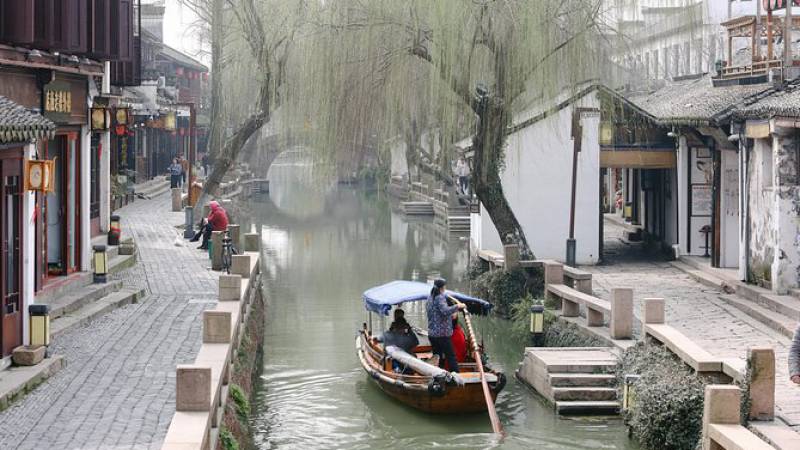 Tanpa Daratan, Keindahan Kota Zhouzhuang China yang Disebut Mirip Venesia