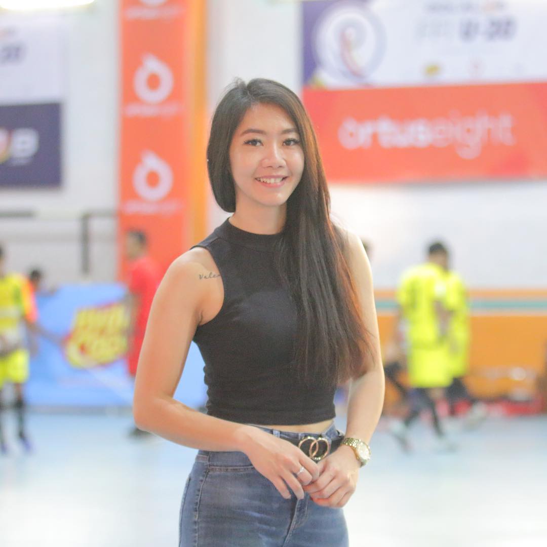 Dijuluki Bidadari Futsal, Ini 10 Potret Fithri Syamsu yang Kini Jadi Sport Influencer