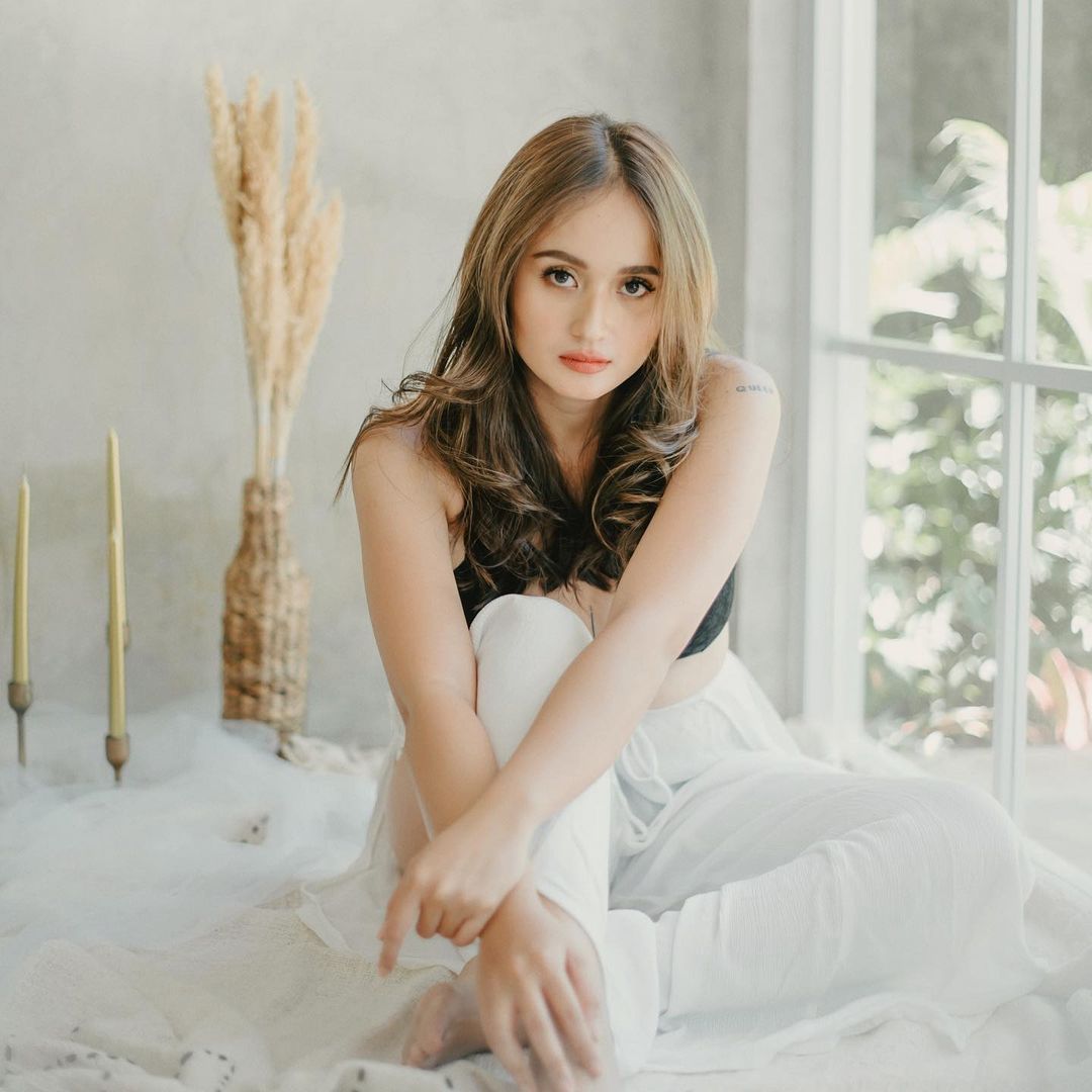 10 Pesona Gabriella Desta, Bintang FTV yang Mulai Naik Daun 