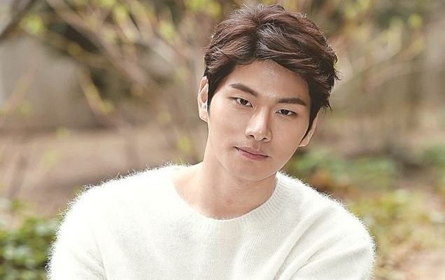 Biodata, Profil, dan Fakta Lee Yi Kyung