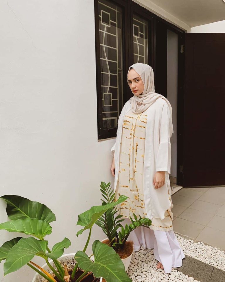 Putri Anne - Biodata, Profil, Fakta, Agama, Umur & Karir | Dailysia