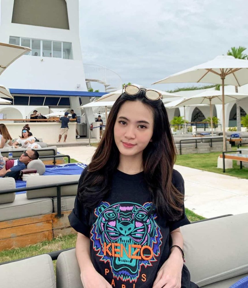 10 Pesona Vivi Novica, Anggota RRQ Hikari yang Dekat