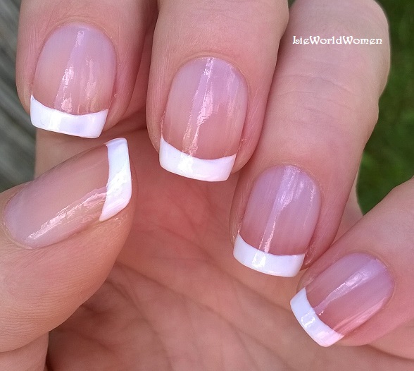 Cantik, 10 Ide French Manicure yang Bikin Kuku Tampak Elegan