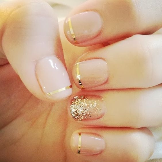 Cantik, 10 Ide French Manicure yang Bikin Kuku Tampak Elegan