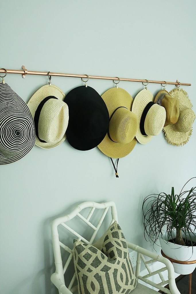 10 Desain Gantungan Topi yang Super Cute, Wajib Punya Deh