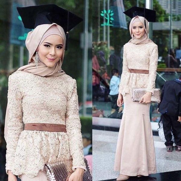 10 Ide Hijab Wisuda Kekinian dan Tetap Nyaman Simpel 10 Ide Hijab Wisuda Kekinian dan Tetap Nyaman Simpel
