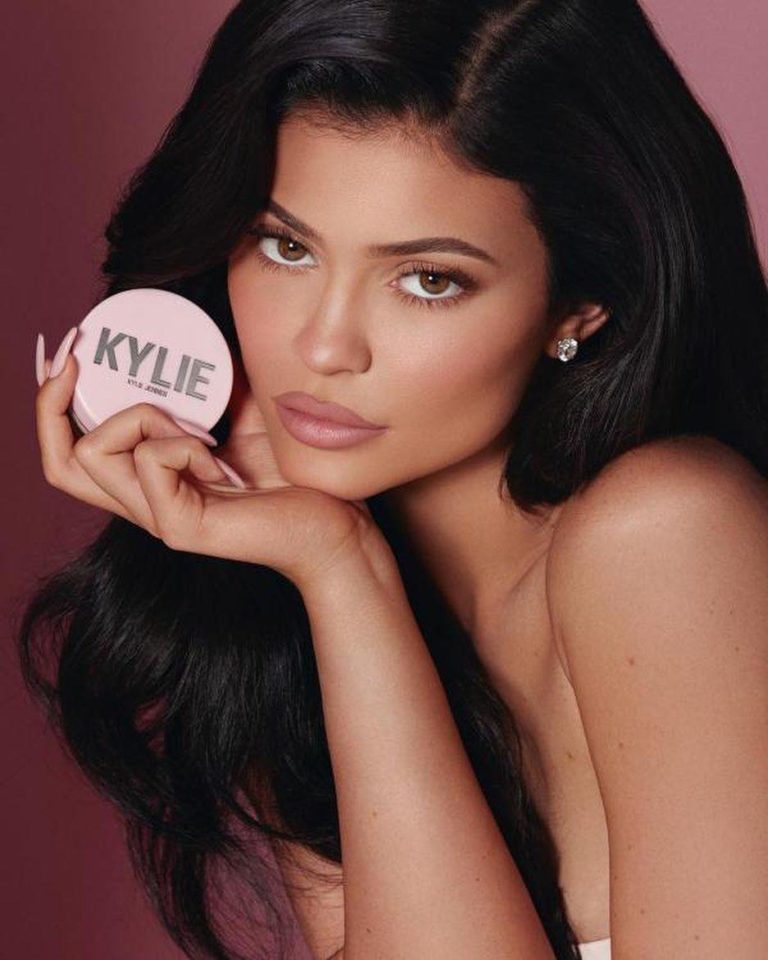 Kylie Jenner Biodata, Profil, Fakta, Umur, Agama, Pacar, Quotes