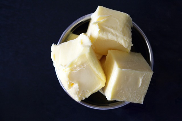 Sama-sama untuk Buat Kue, Ini 10 Perbedaan Mentega dan Margarin