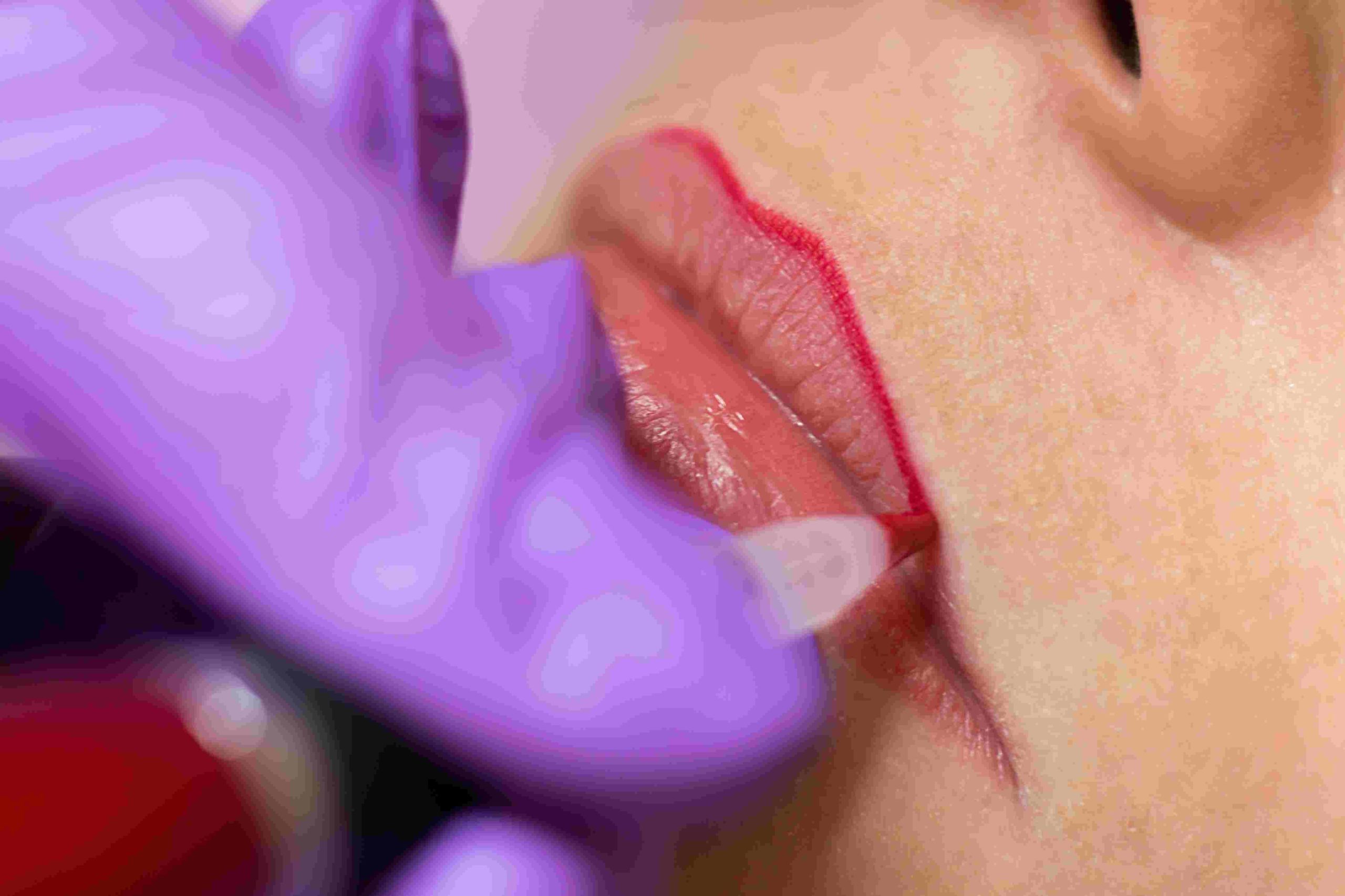 10 Fakta Sulam Bibir, Mulai dari Jenis hingga Efek Samping