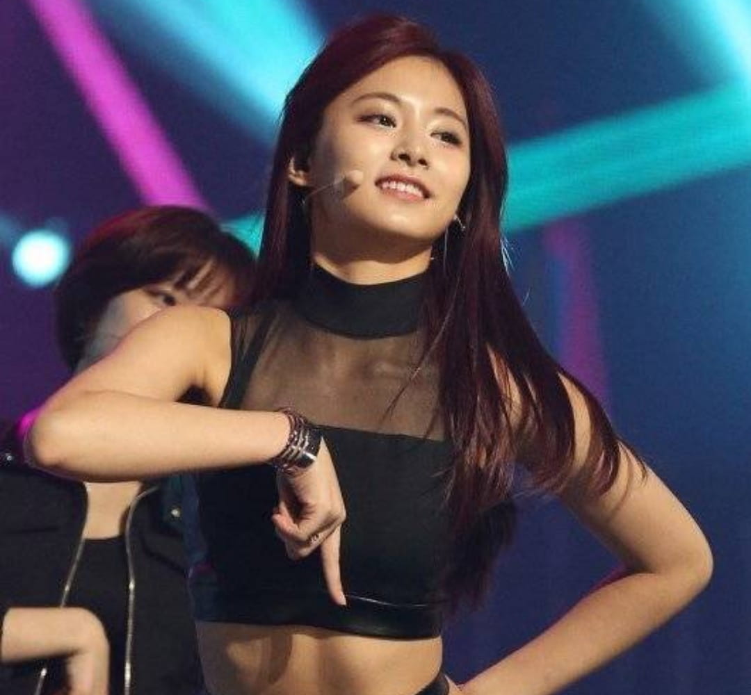 10 Idol Korea yang Terlihat Seksi berkat Kulit Kecokelatannya