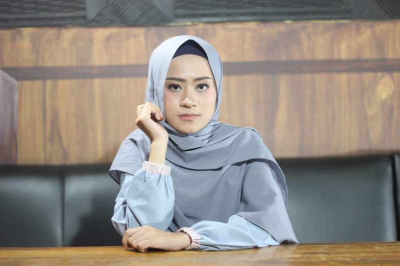 10 Potret Ai Khodijah, Penyanyi Gambus Diprediksi Geser