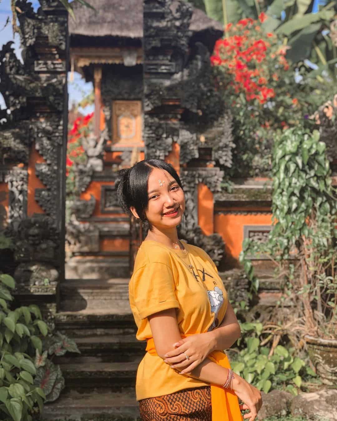 Kenalan Yuk, 10 Potret Cantik Ayu Siswaria TikToker Manis Asal Bali