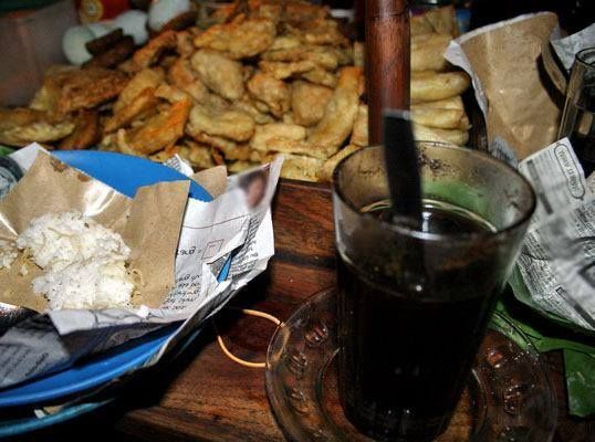 Kopi Joss Khas Jogja, Minuman Unik Yogyakarta Dicampur Arang Panas