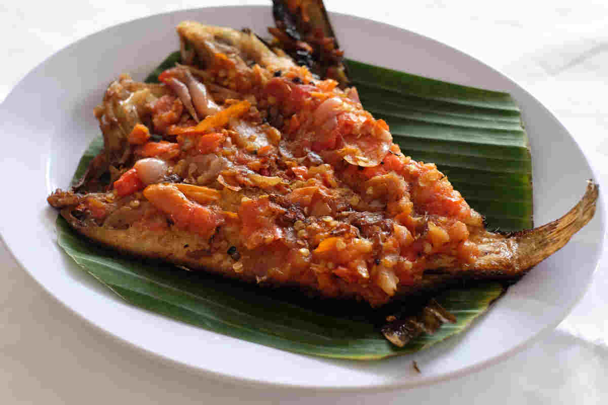 Lezatnya Sate Tuna, 10 Makanan Khas Gorontalo
