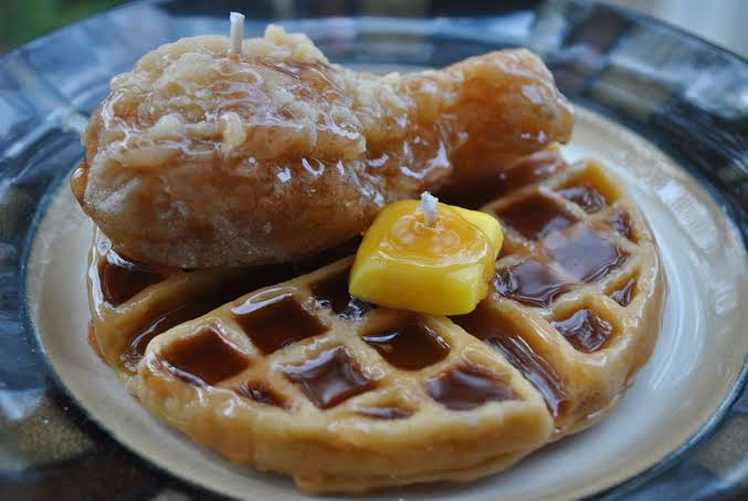 Menggiurkan, 10 Lilin dengan Bentuk Makanan yang Mirip Banget