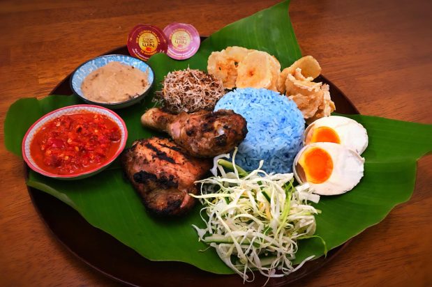 10 Makanan Khas Malaysia yang Bikin Nagih Terus