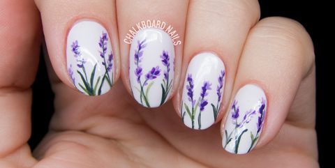 Membuat Kuku Cantik, 10 Bunga Nail Art dengan Warna-warni