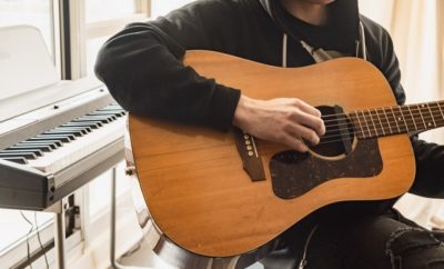 5 Cara Memainkan Akor Bm Gitar, Gak Susah Kok