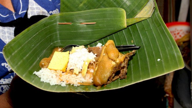 Sejarah Nasi Liwet Solo, Hidangan Istana dan Penolak Bala