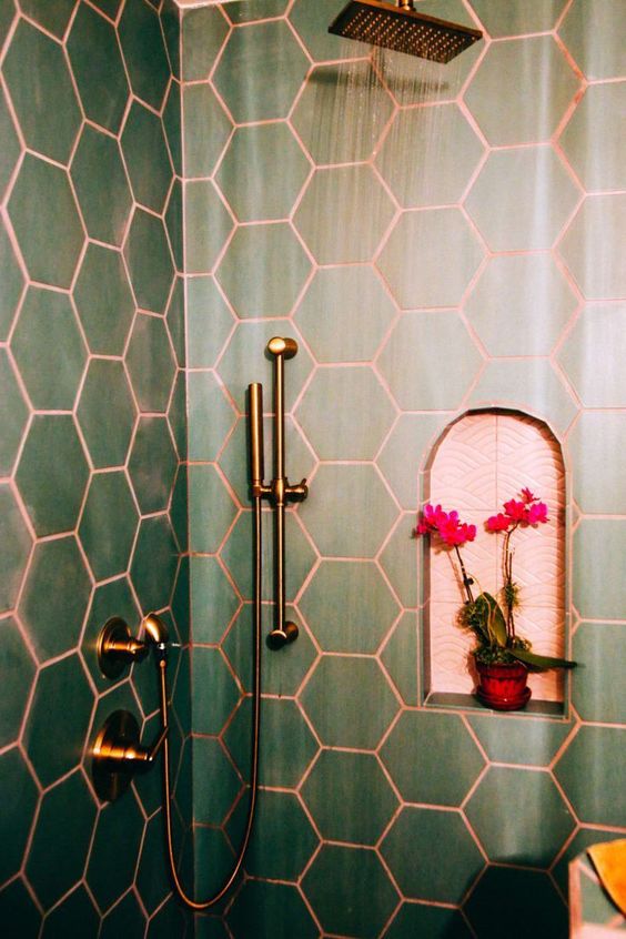 10 Ide Desain Ruangan dengan Keramik Bentuk Heksagonal
