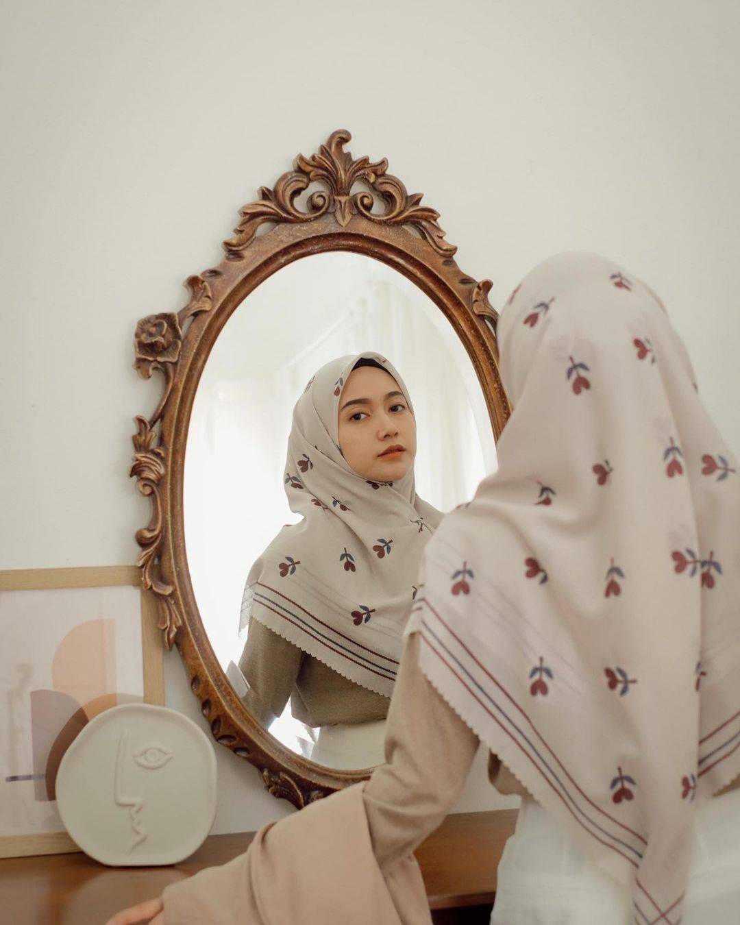 Influencer Gaya Hijab Stylish dan Modis