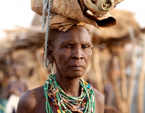 Suku Dassanech Ethiopia, Pakai Perhiasan dari Bahan Sampah