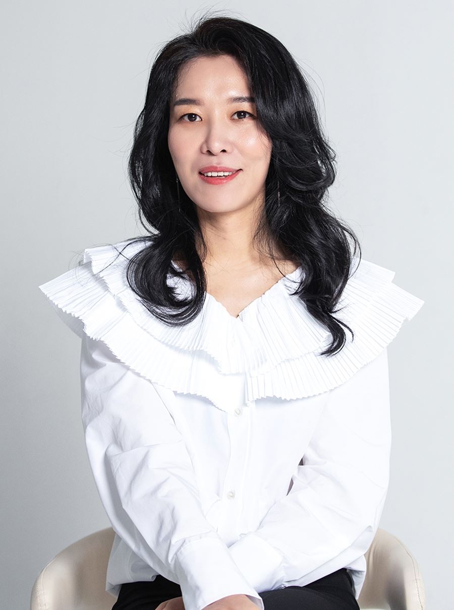 Cha Cheong-hwa dalam drama 'Mr. Sunshine'.  Lagu Ratu sebagai Profesor