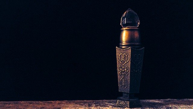 7 Benefits of Kasturi Oil, Prophet Muhammad's Favorite Perfume