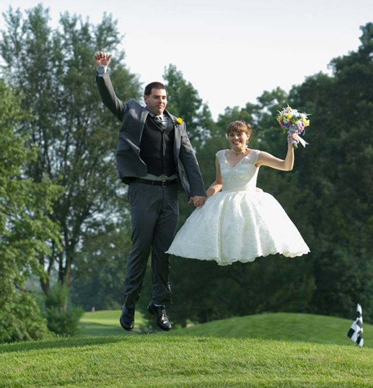 10 Potret Foto Pernikahan Kocak yang Bikin Ngakak