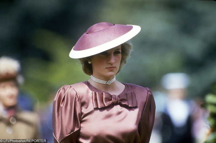 10 Inspirasi Pakaian Manis ala Lady Diana