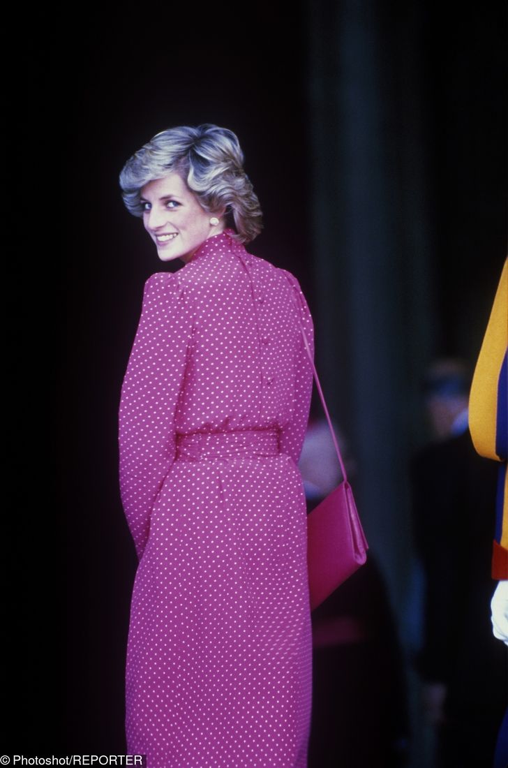 10 Inspirasi Pakaian Manis ala Lady Diana