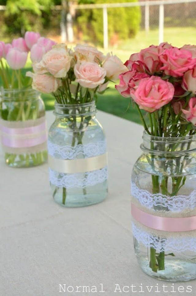 Cantik dan Hemat Budget, 10 Desain Vas dari Stoples