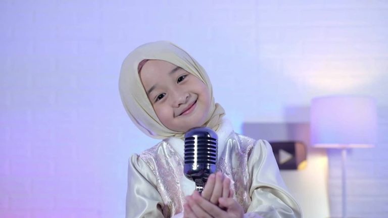 Aishwa Nahla - Biodata, Profil, Fakta, Umur, Agama, Pacar, Karier