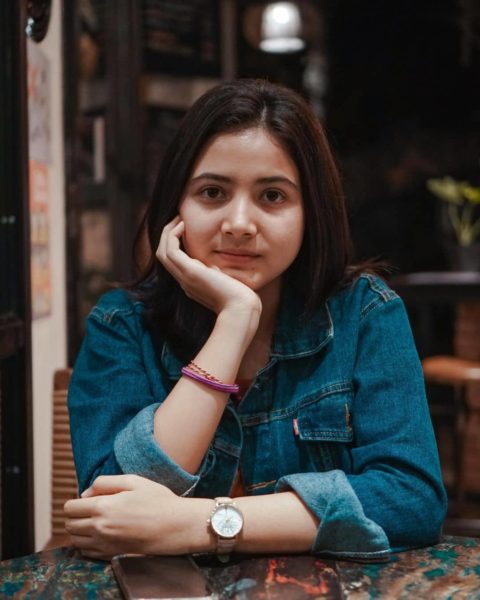 Bulan Sutena - Biodata, Profil, Fakta, Umur, Agama, Pacar, Karier