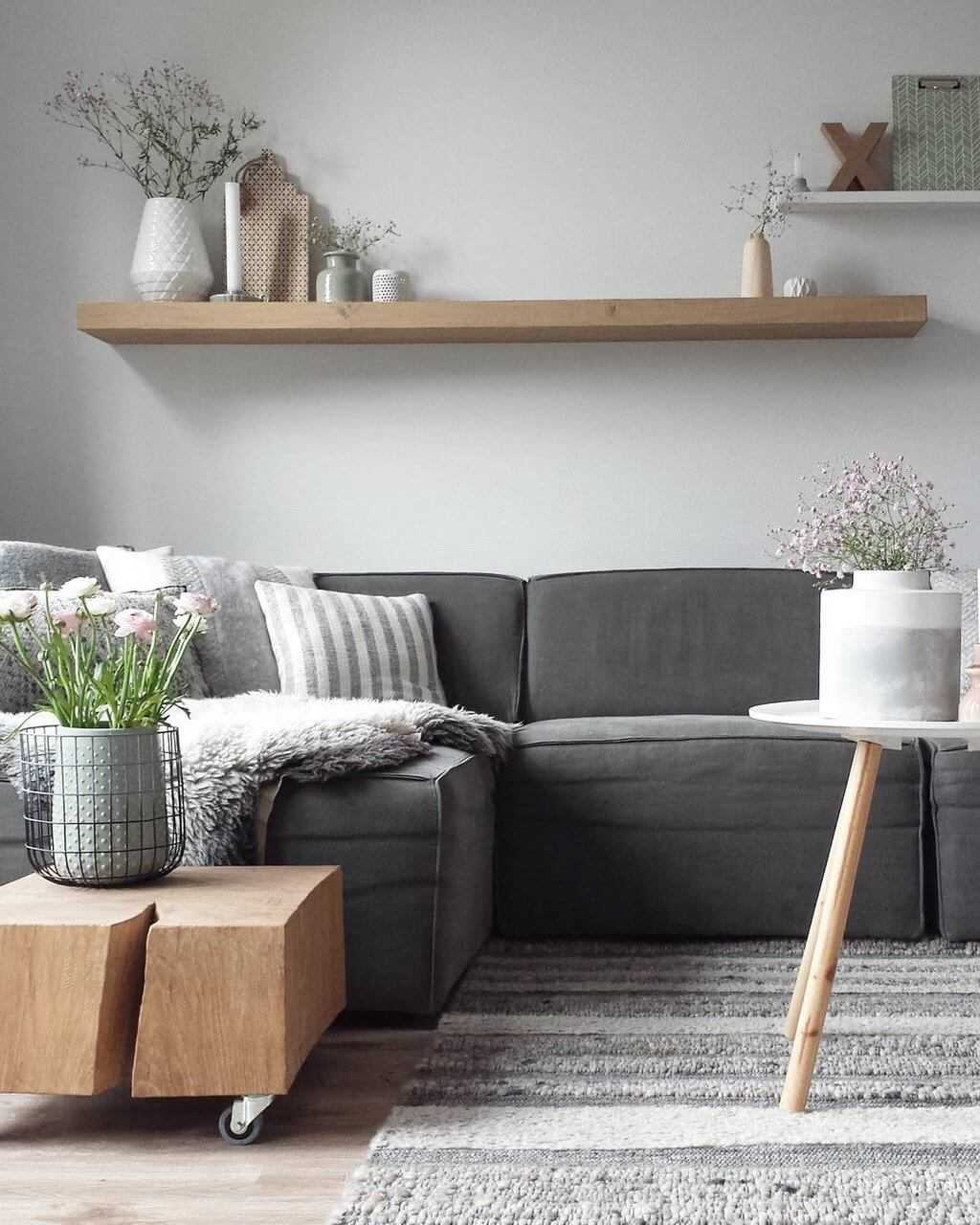 Jangan Biarkan Kosong, 10 Dekorasi Dinding Bagian Atas Sofa