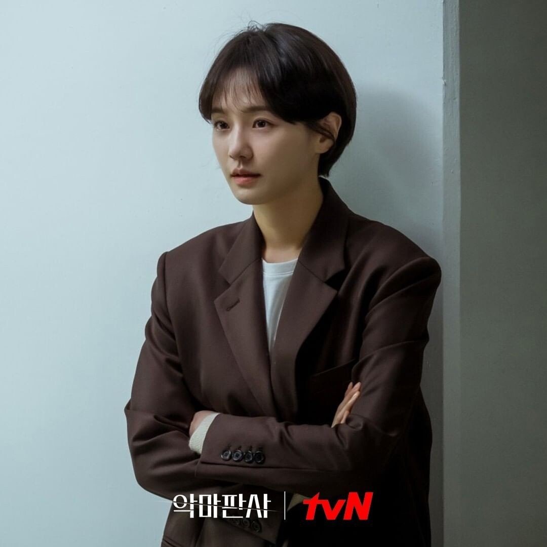 Drama 'Devil's Judge' dibintangi oleh Ji Sung dan Jinyoung GOT7.