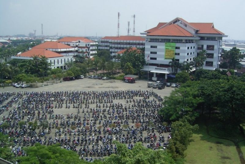 10 Universitas Terbaik di Surabaya, Jadi Incaran Calon Mahasiswa